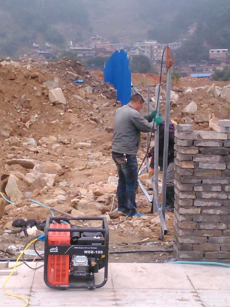 商業(yè)場(chǎng)所臨時(shí)供電的理想選擇—商用小型發(fā)電機(jī) 商業(yè)場(chǎng)所臨時(shí)供電的理想選擇—商用小型發(fā)電機(jī)